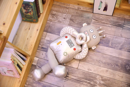 The Hug-Seeking Android | Ugly Cute Plush - Weirdcore Toy